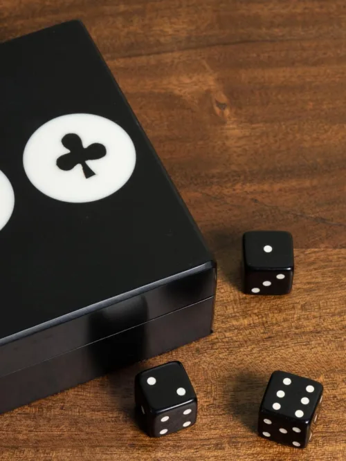 Cosi Store • Boite 2 jeux de cartes et dès (Sélection Cosi)