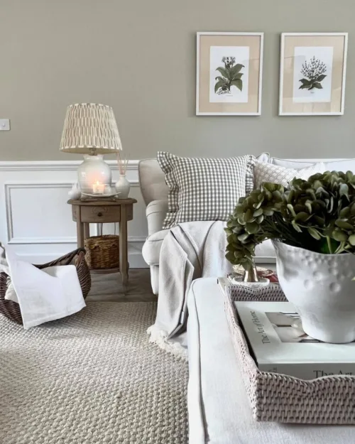 Cosi Store • Shaded White n°201 (Farrow & Ball)