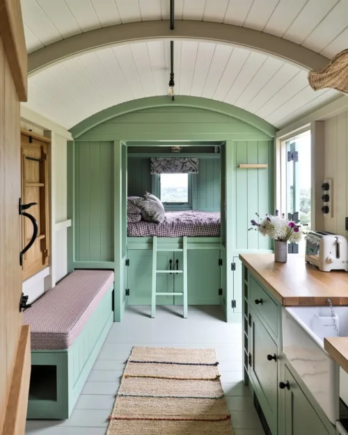 Cosi Store • Breakfast Room Green n°81 (Farrow & Ball)