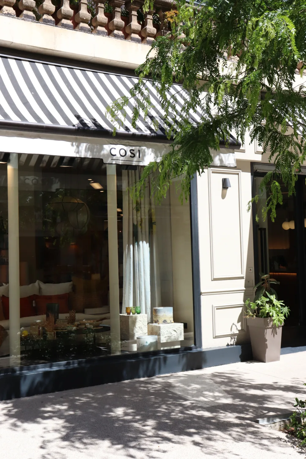 Cosi Store • IMG 8853